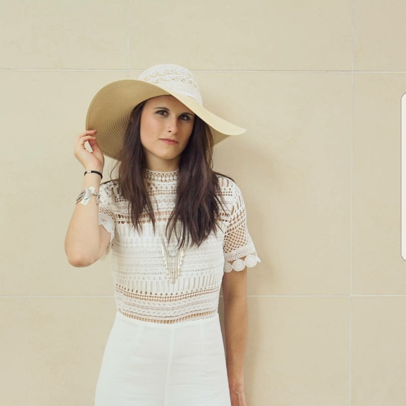 Meet your Posher, Jenna - Picture 7 of 7